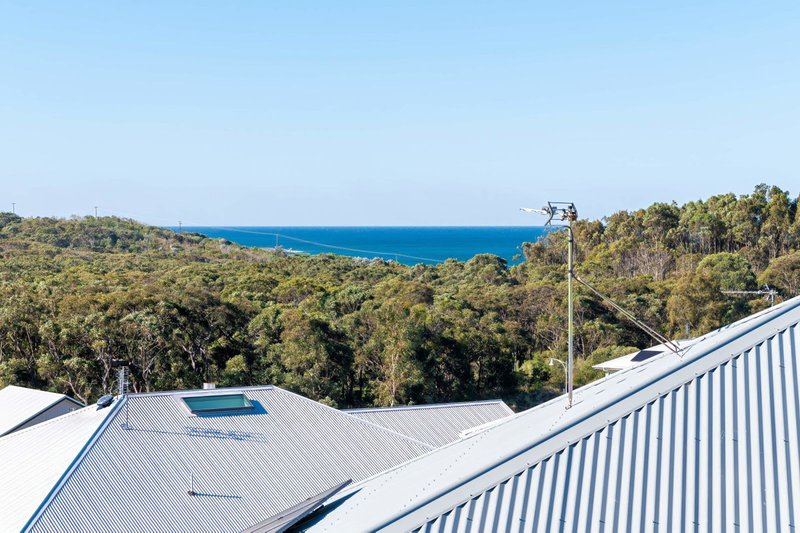 Photo - 1 Frangipani Avenue, Catherine Hill Bay NSW 2281 - Image 13