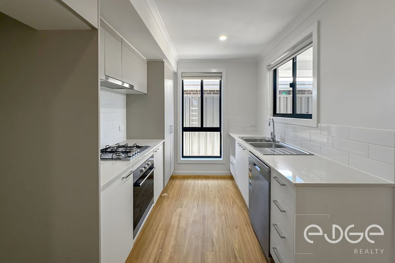 Photo - 1 Gabriella Street, Munno Para Downs SA 5115 - Image 4