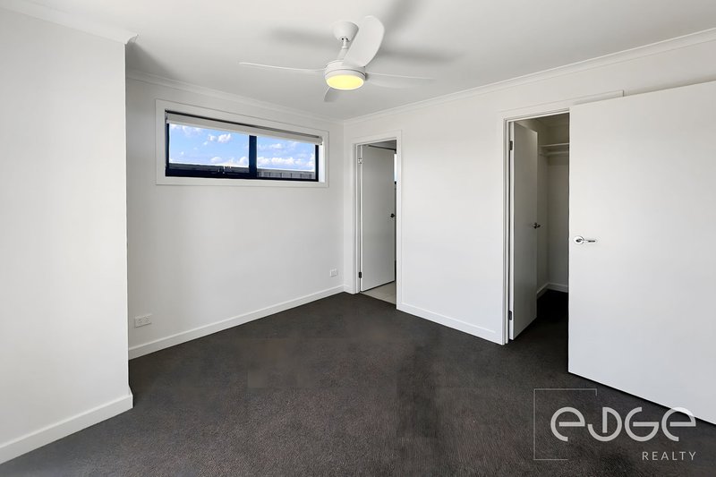 Photo - 1 Gabriella Street, Munno Para Downs SA 5115 - Image 6