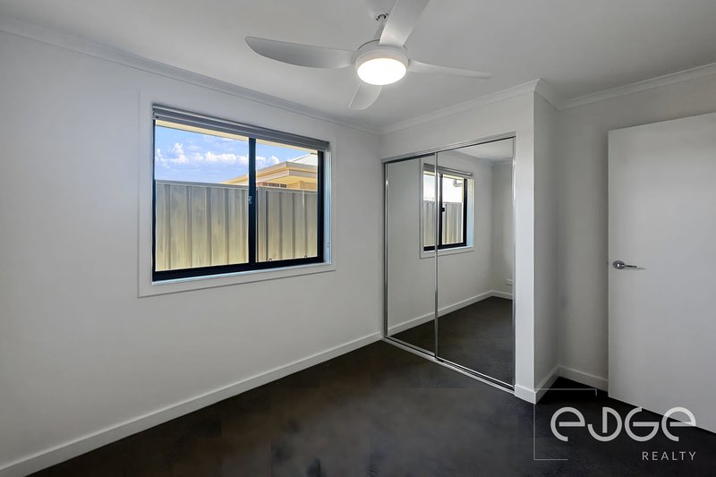 Photo - 1 Gabriella Street, Munno Para Downs SA 5115 - Image 10
