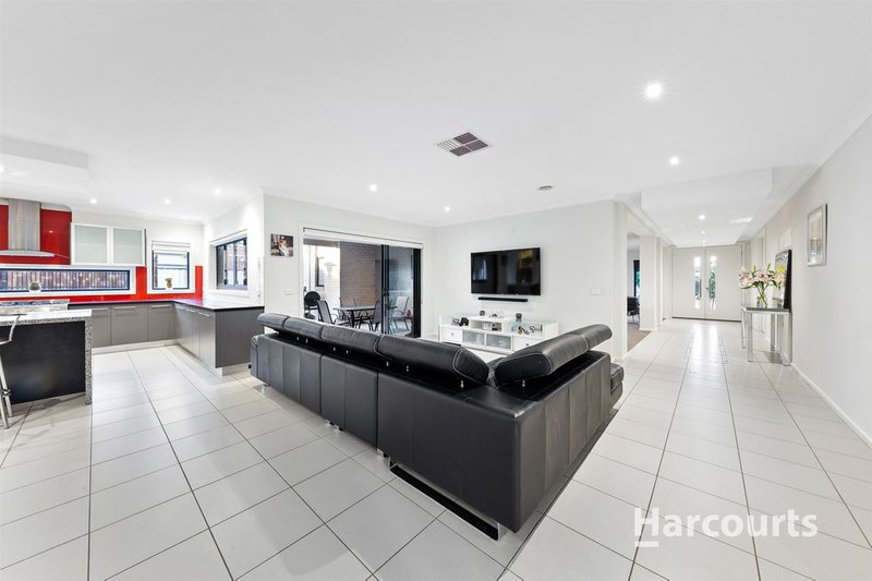 Photo - 1 Galli Court, Hillside VIC 3037 - Image 7