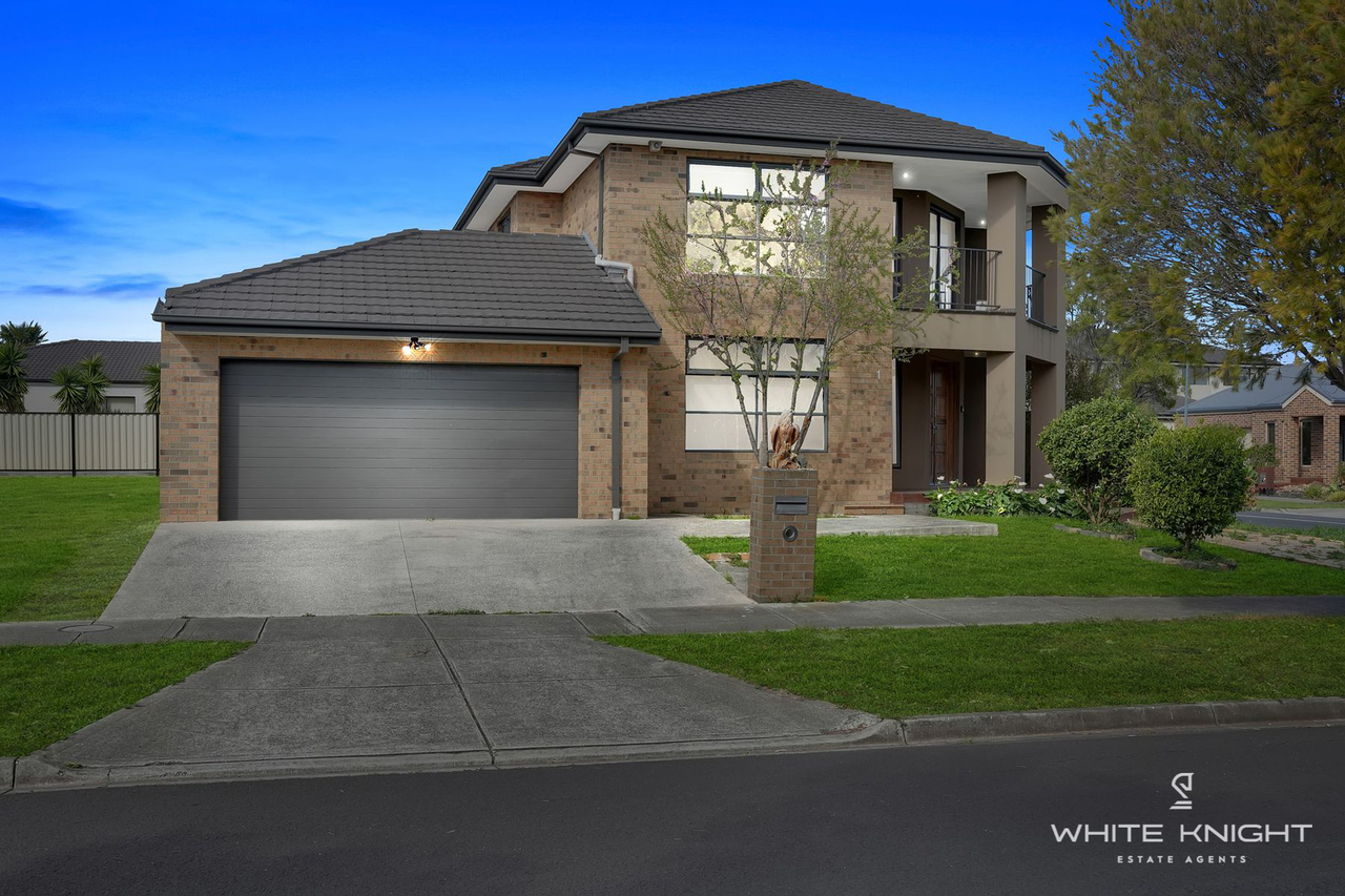 5-bedroom house at 1 Gardenia Place, Cairnlea, VIC 3023, , Victoria