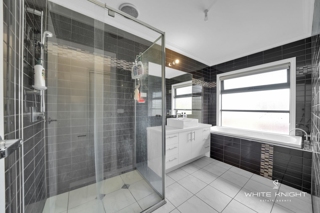 5-bedroom house at 1 Gardenia Place, Cairnlea, VIC 3023, , Victoria