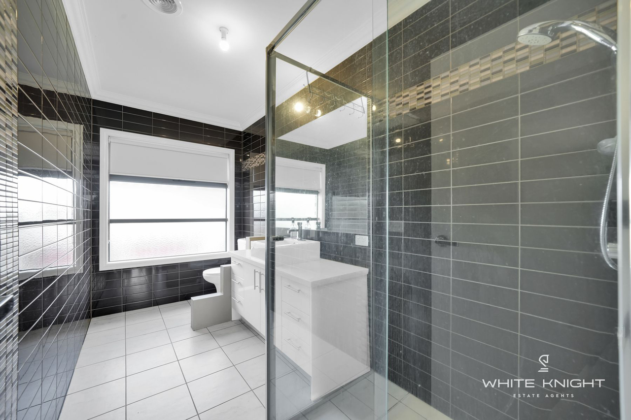 5-bedroom house at 1 Gardenia Place, Cairnlea, VIC 3023, , Victoria