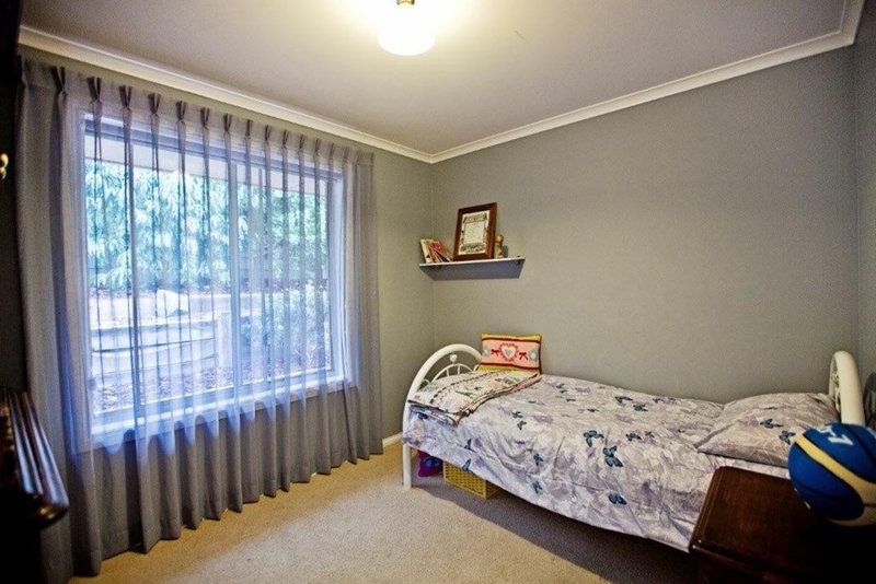 Photo - 1 Gare Court, Victor Harbor SA 5211 - Image 13