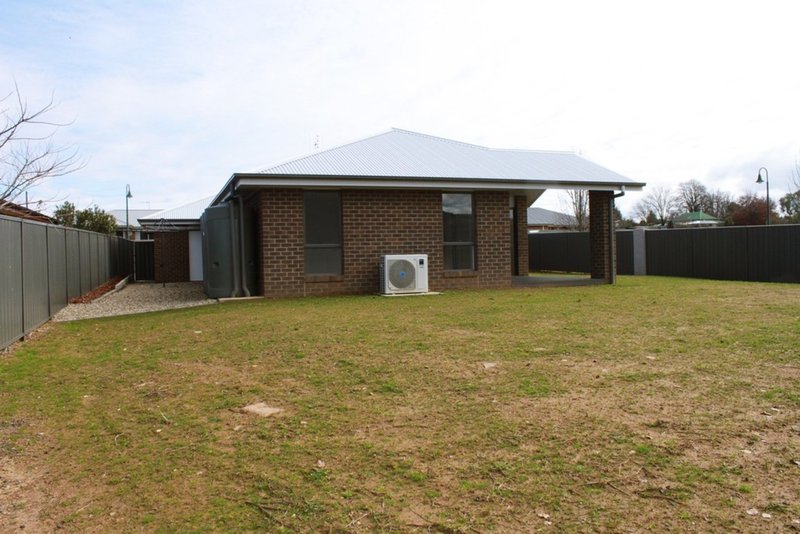 Photo - 1 Gaylard Street, Tumbarumba NSW 2653 - Image 8