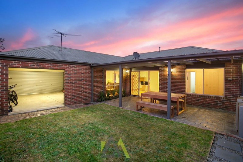 Photo - 1 Geebung Avenue, Frankston South VIC 3199 - Image 11