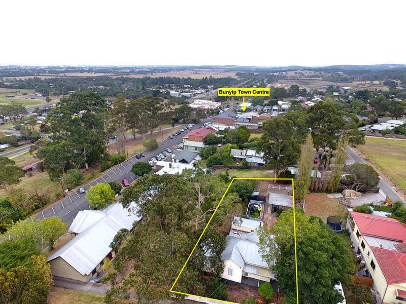 Photo - 1 George Street, Bunyip VIC 3815 - Image 14