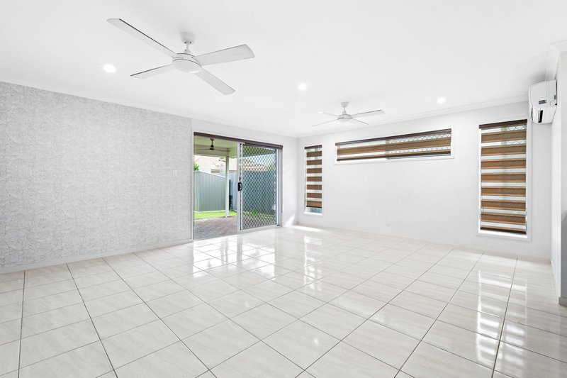 Photo - 1 Gibb Lane, Ormeau Hills QLD 4208 - Image 5