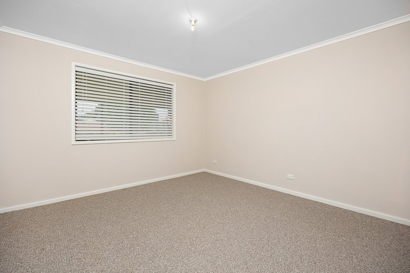 Photo - 1 Giles Street, Temora NSW 2666 - Image 8