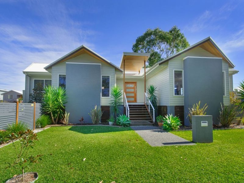 1 Girraween Close, Port Macquarie NSW 2444