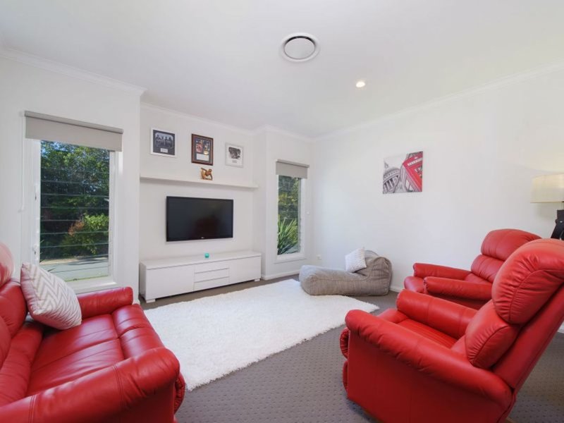 Photo - 1 Girraween Close, Port Macquarie NSW 2444 - Image 2