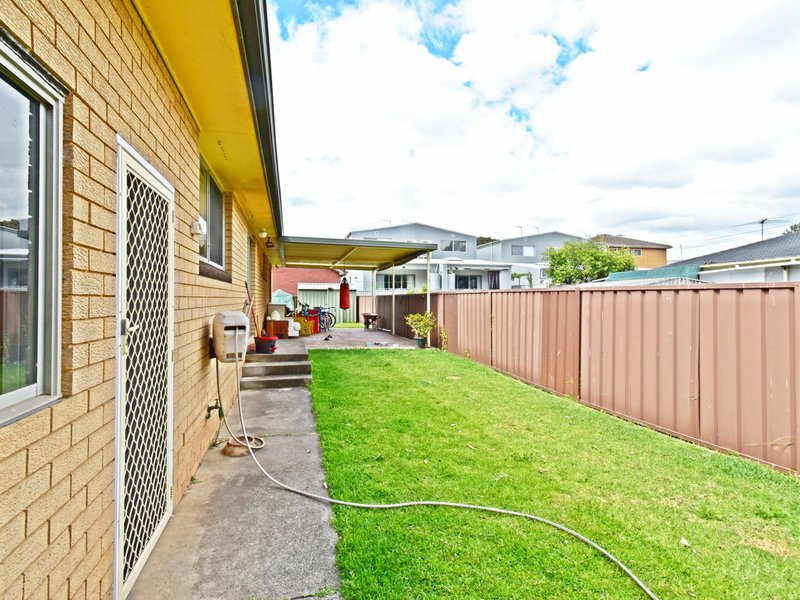 Photo - 1 Gladstone Street, Canley Heights NSW 2166 - Image 9