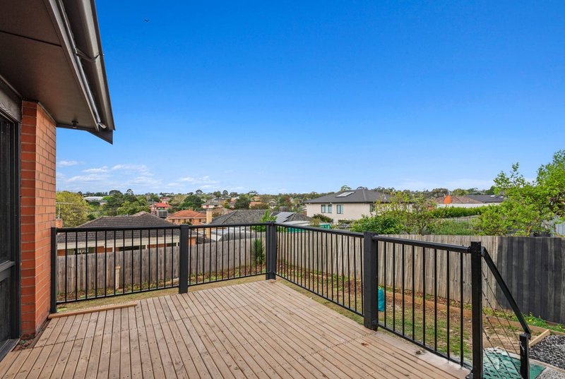 Photo - 1 Glenda Street, Doncaster VIC 3108 - Image 8