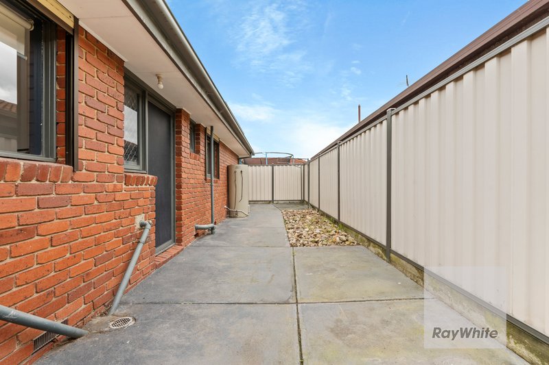 Photo - 1 Glendale Avenue, Epping VIC 3076 - Image 8
