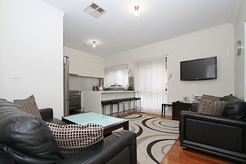 Photo - 1 Glenfield Court, Lalor VIC 3075 - Image 3