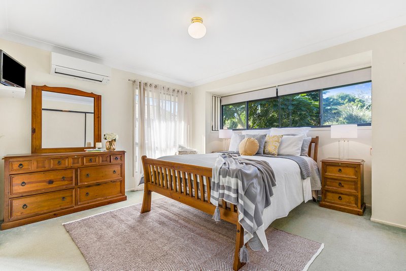 Photo - 1 Glentryst Court, Upper Kedron QLD 4055 - Image 11