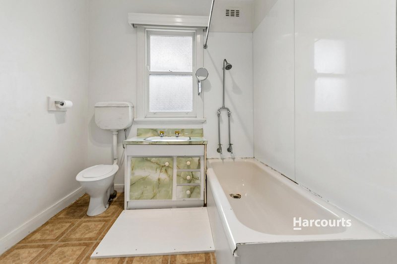 Photo - 1 Gollan Street, Ulverstone TAS 7315 - Image 5