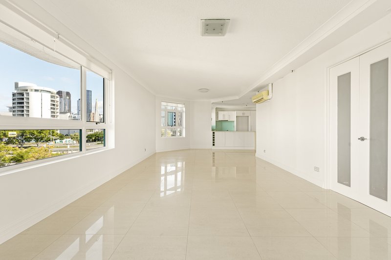 Photo - 1 Goodwin Street, Kangaroo Point QLD 4169 - Image 5