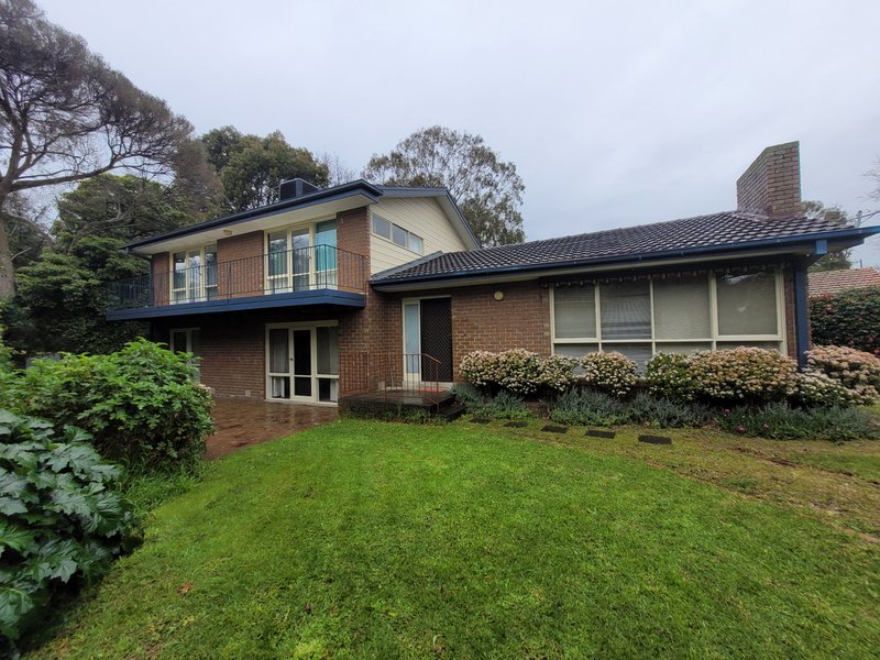 1 Gordon Crescent, Blackburn VIC 3130