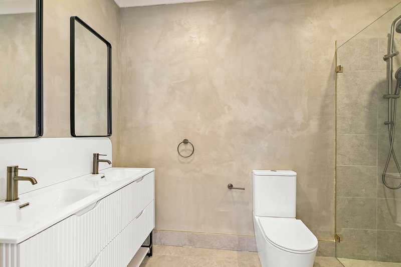 Photo - 1 Grace Avenue, Condell Park NSW 2200 - Image 5