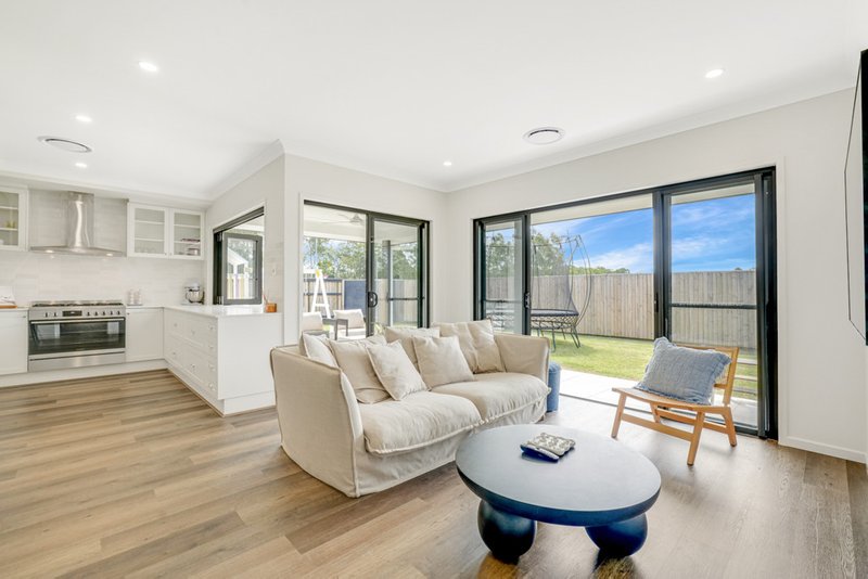 Photo - 1 Grandtown Drive, Morayfield QLD 4506 - Image 2