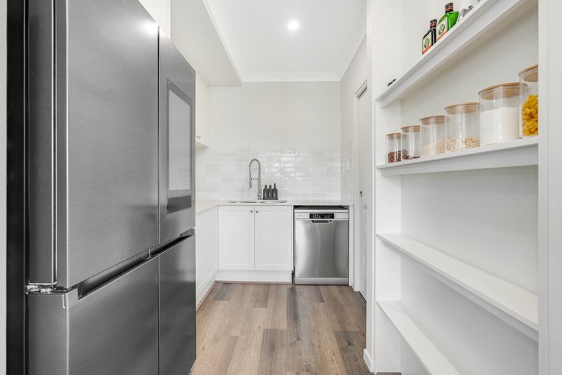 Photo - 1 Grandtown Drive, Morayfield QLD 4506 - Image 5