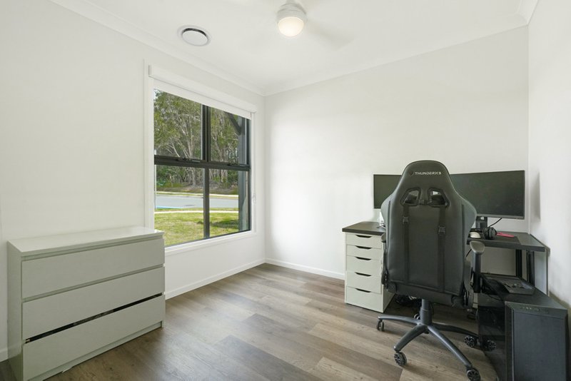 Photo - 1 Grandtown Drive, Morayfield QLD 4506 - Image 11