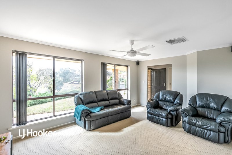 Photo - 1 Greenridge Court, Wynn Vale SA 5127 - Image 4