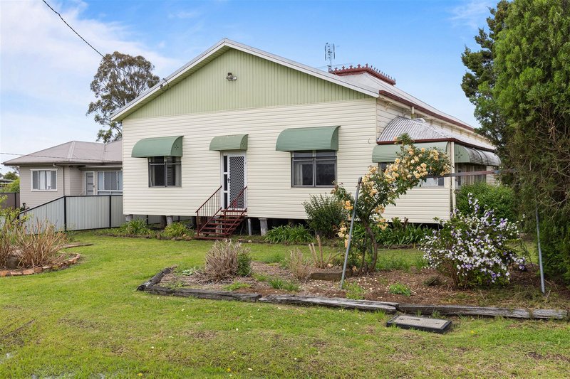 Photo - 1 Grimes Street, Clifton QLD 4361 - Image 16