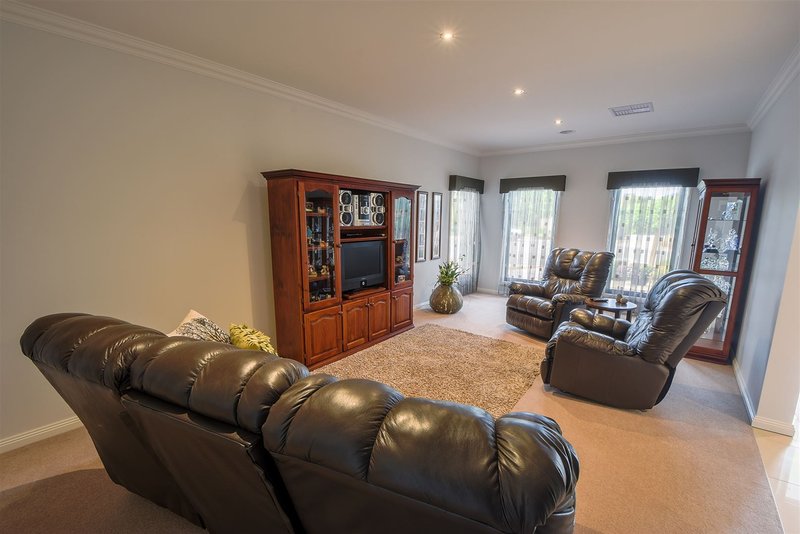 Photo - 1 Guest Court, Horsham VIC 3400 - Image 8