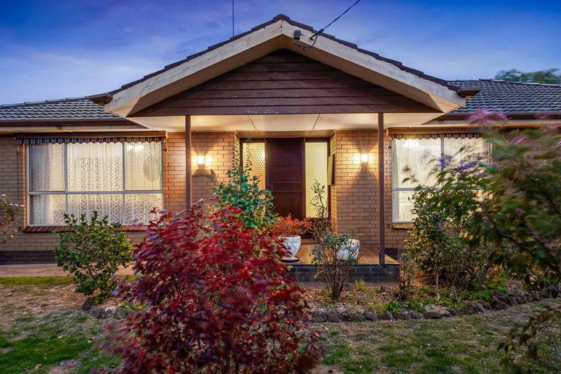 Photo - 1 Guiding Court, Sebastopol VIC 3356 - Image 2