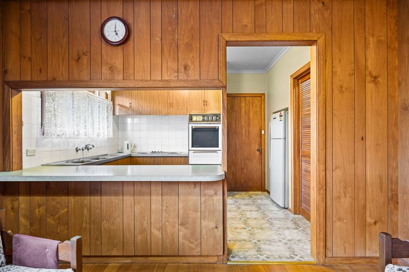 Photo - 1 Guiding Court, Sebastopol VIC 3356 - Image 11