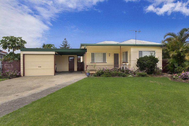 Photo - 1 Gundagai Place, Coffs Harbour NSW 2450 - Image 1