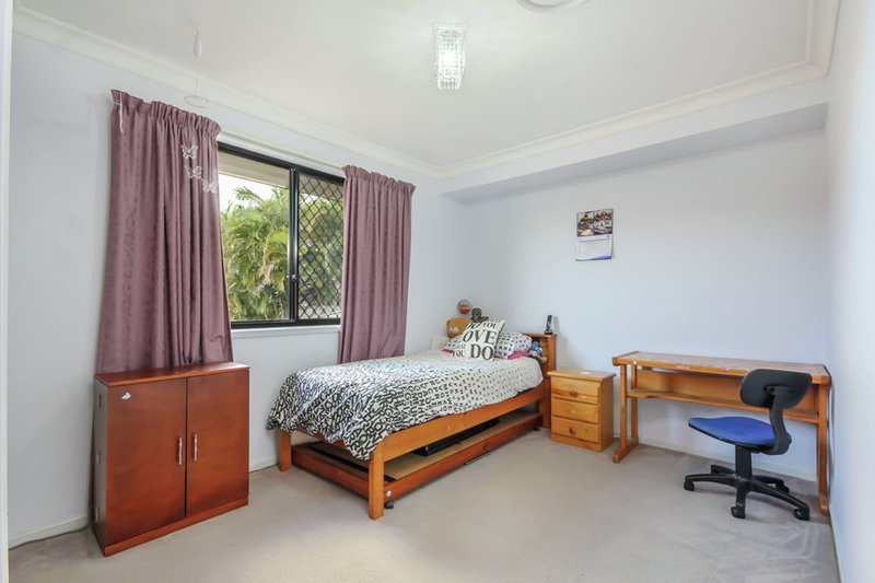 Photo - 1 Gunsynd Drive, Dakabin QLD 4503 - Image 8