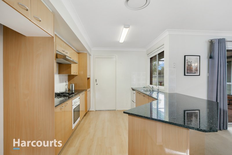 Photo - 1 Gwen Crescent, Warrimoo NSW 2774 - Image 2