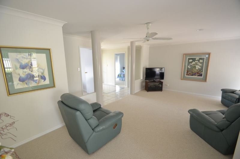 Photo - 1 Gympie Close, Parkwood QLD 4214 - Image 8