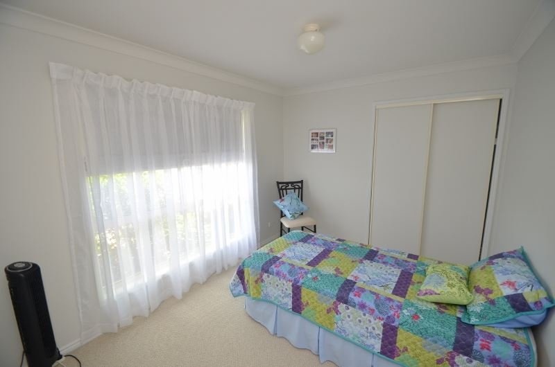 Photo - 1 Gympie Close, Parkwood QLD 4214 - Image 13