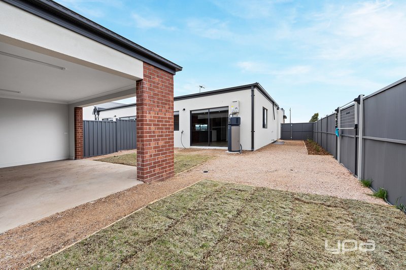 Photo - 1 Hadfield Road, Harkness VIC 3337 - Image 13