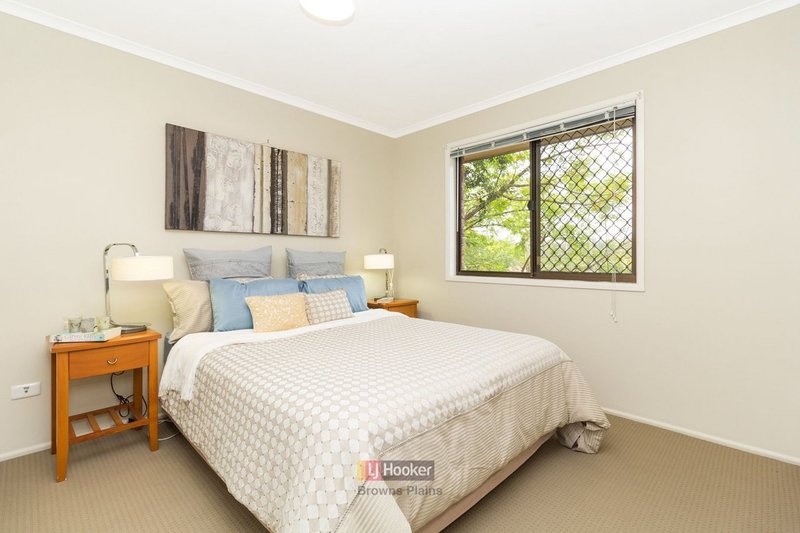 Photo - 1 Hadley Court, Boronia Heights QLD 4124 - Image 6