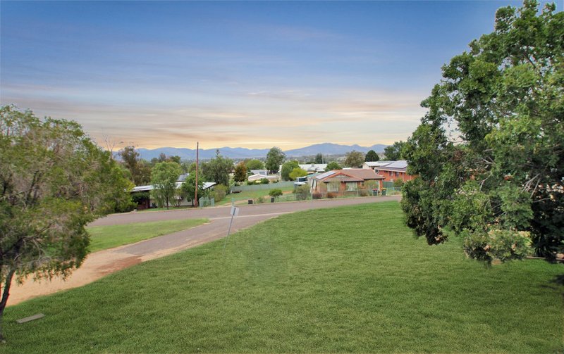 Photo - 1 Hague Avenue, Quirindi NSW 2343 - Image 2