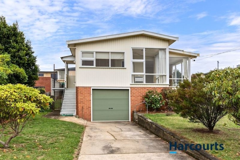 Photo - 1 Haines Place, Devonport TAS 7310 - Image 2