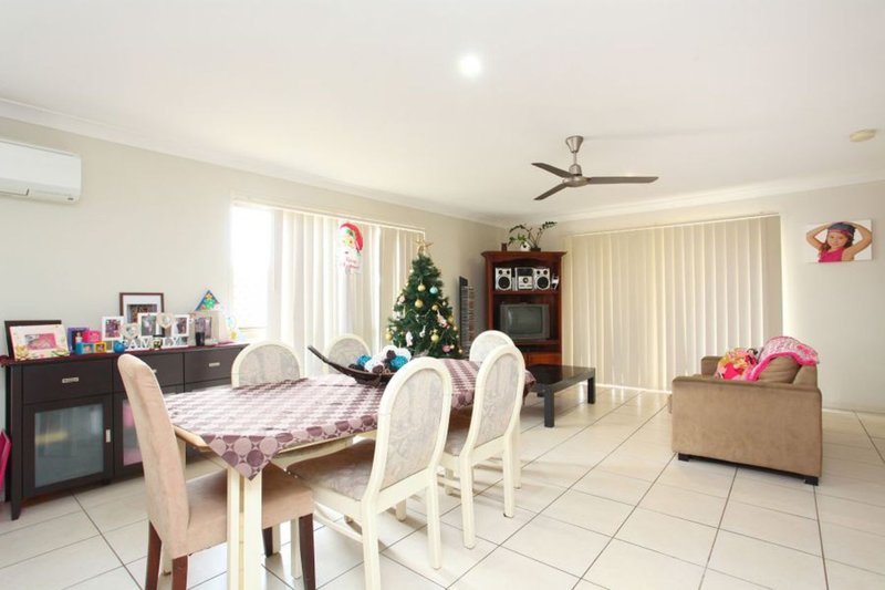 Photo - 1 Halifax Court, Bray Park QLD 4500 - Image 3