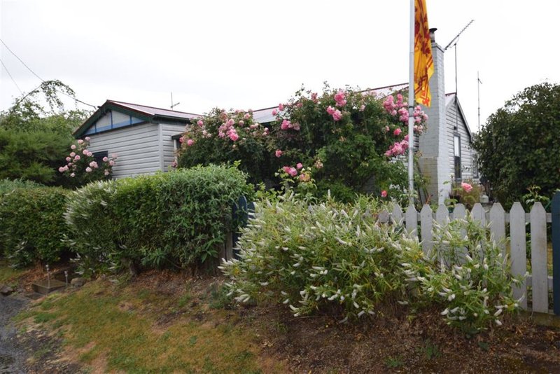 Photo - 1 Hall Street, Mole Creek TAS 7304 - Image 10