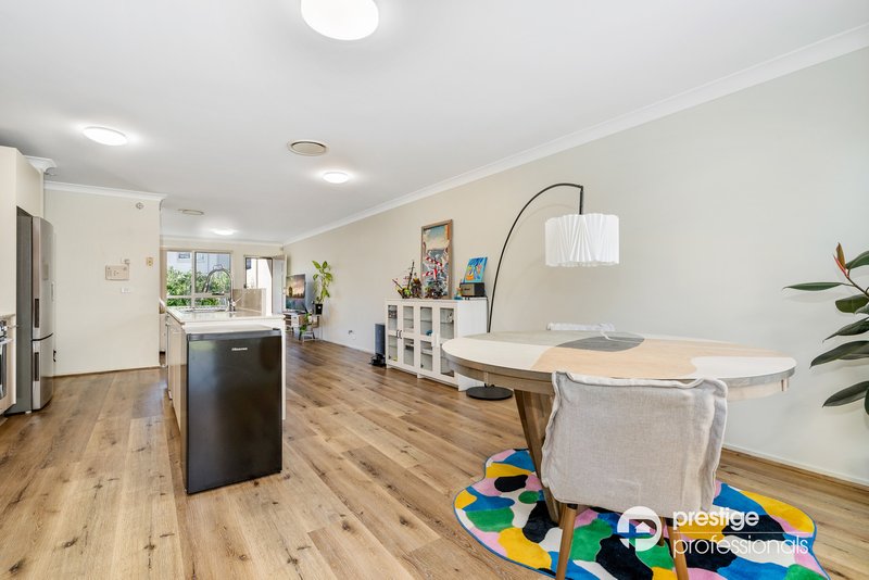 Photo - 1 Hamlin Circuit, Holsworthy NSW 2173 - Image 5