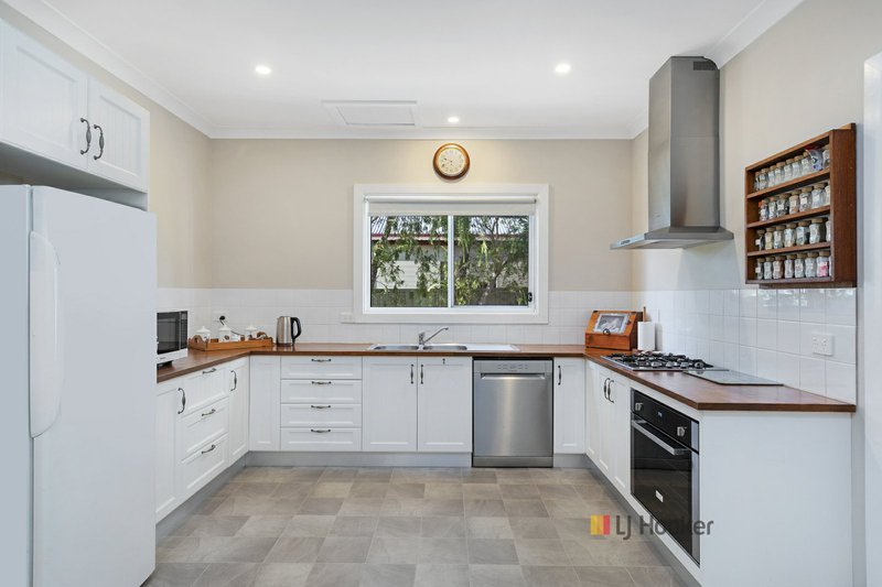 Photo - 1 Hammond Road, Toukley NSW 2263 - Image 4