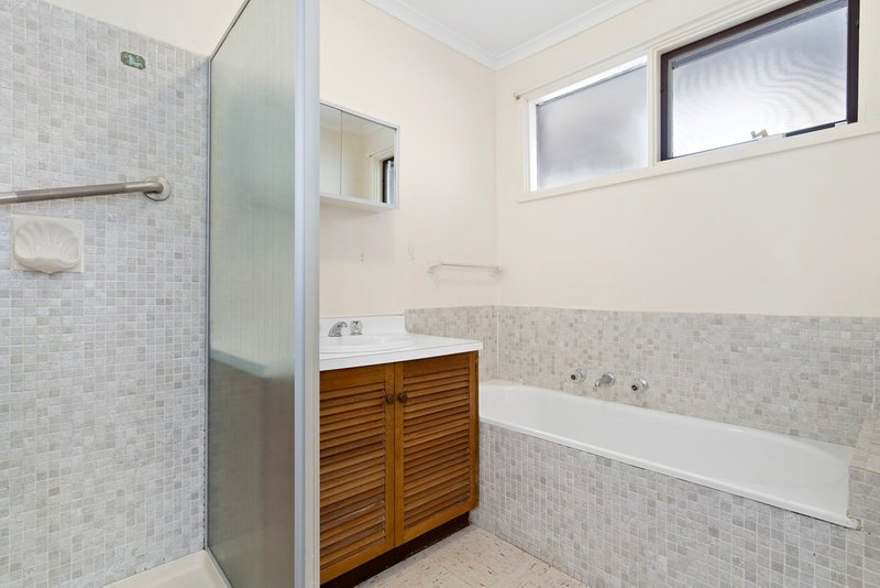 Photo - 1 Hampstead Crt , Thomastown VIC 3074 - Image 6