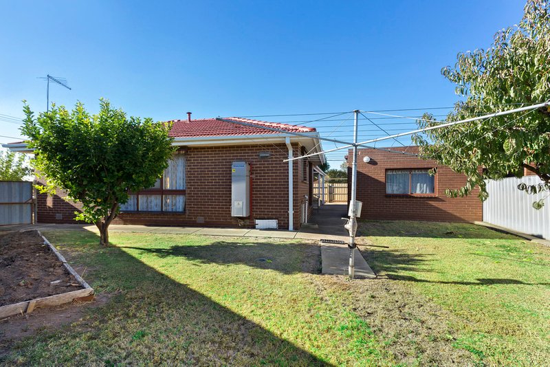 Photo - 1 Hampstead Crt , Thomastown VIC 3074 - Image 9