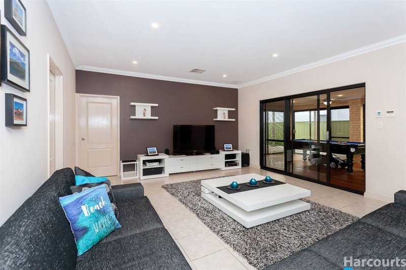 1 Hansen Vista, Landsdale WA 6065