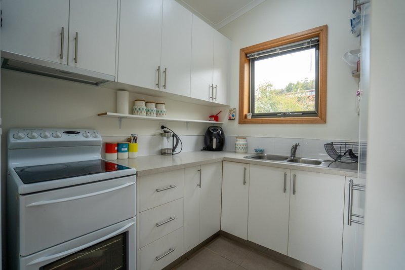 Photo - 1 Hardys Court, White Beach TAS 7184 - Image 7